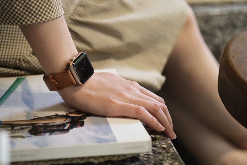 apple-watch-handmade-leather-watch-strap