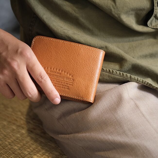 classic leather bifold wallet 15