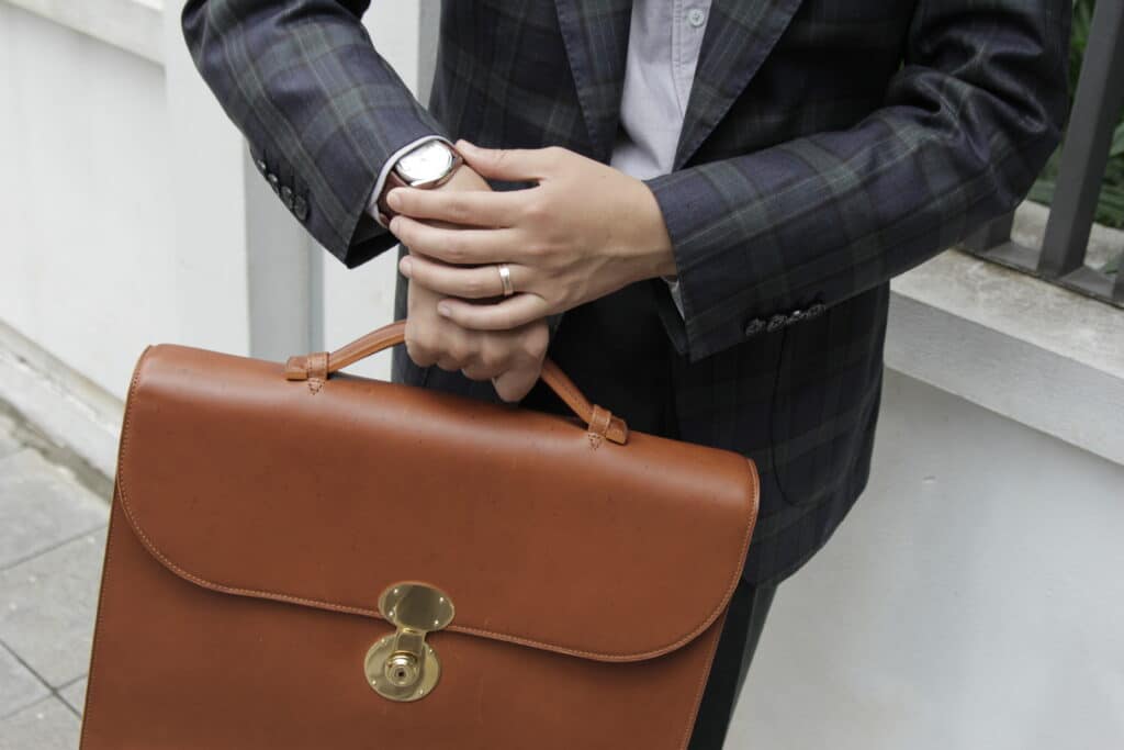 basic-satchel-handmade-leather-briefcase-1
