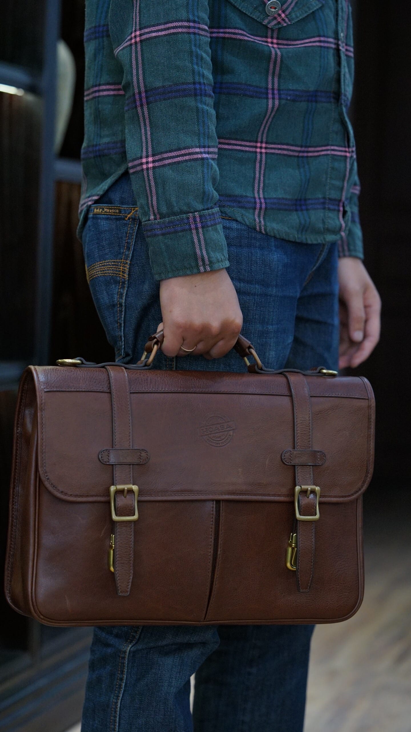 handmade-coffee-messenger-leather-briefcase-1