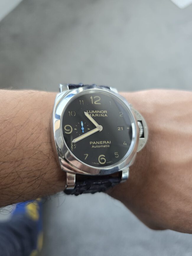 Dark Navy Alligator Panerai Strap (Double Hornback)Dark Navy Alligator Panerai Strap (Double Hornback)9