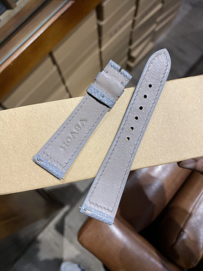 Grey Taiga leather strap (Box stitching)1