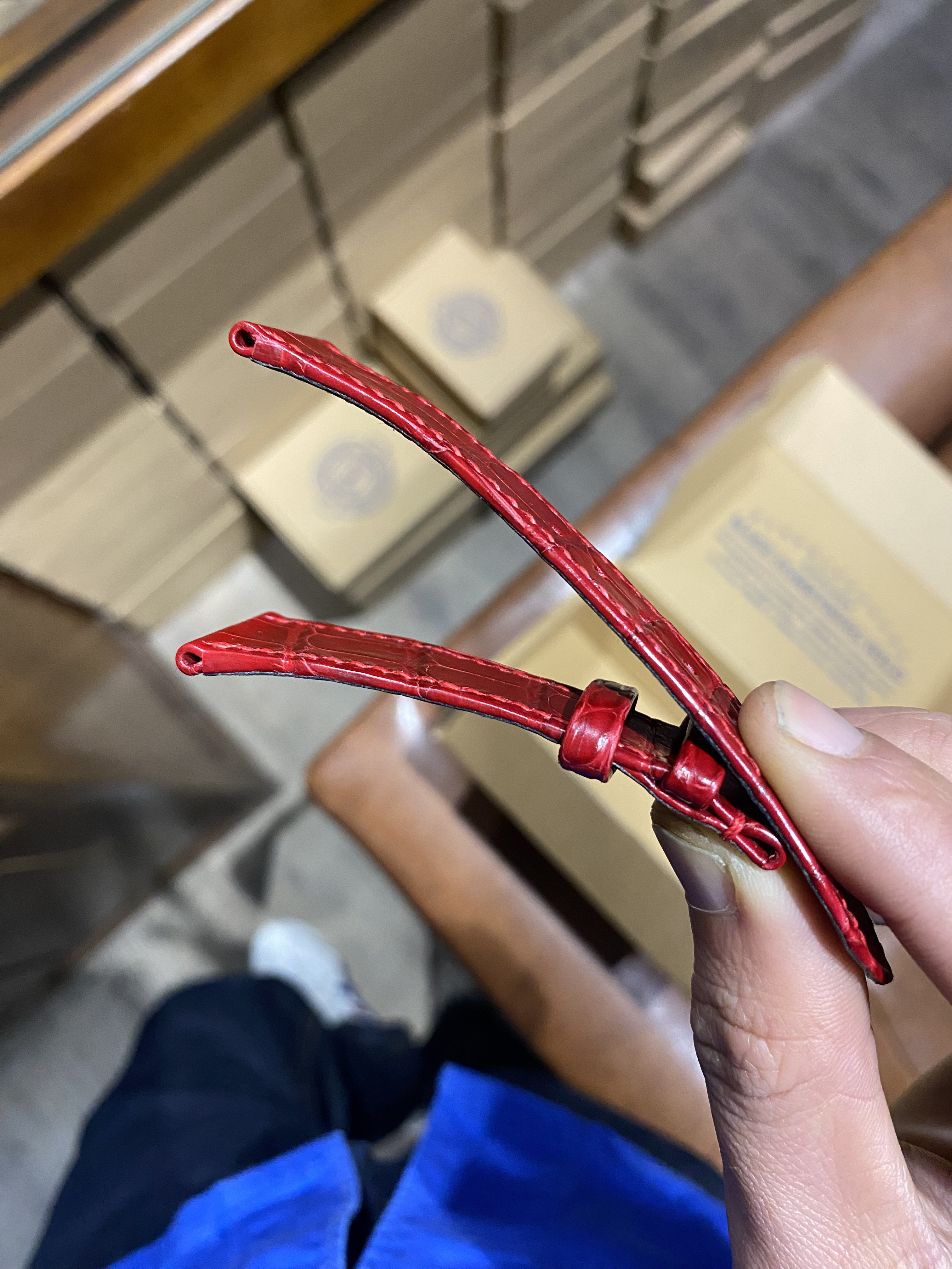 Red Alligator Strap (FOLDED EDGE)5