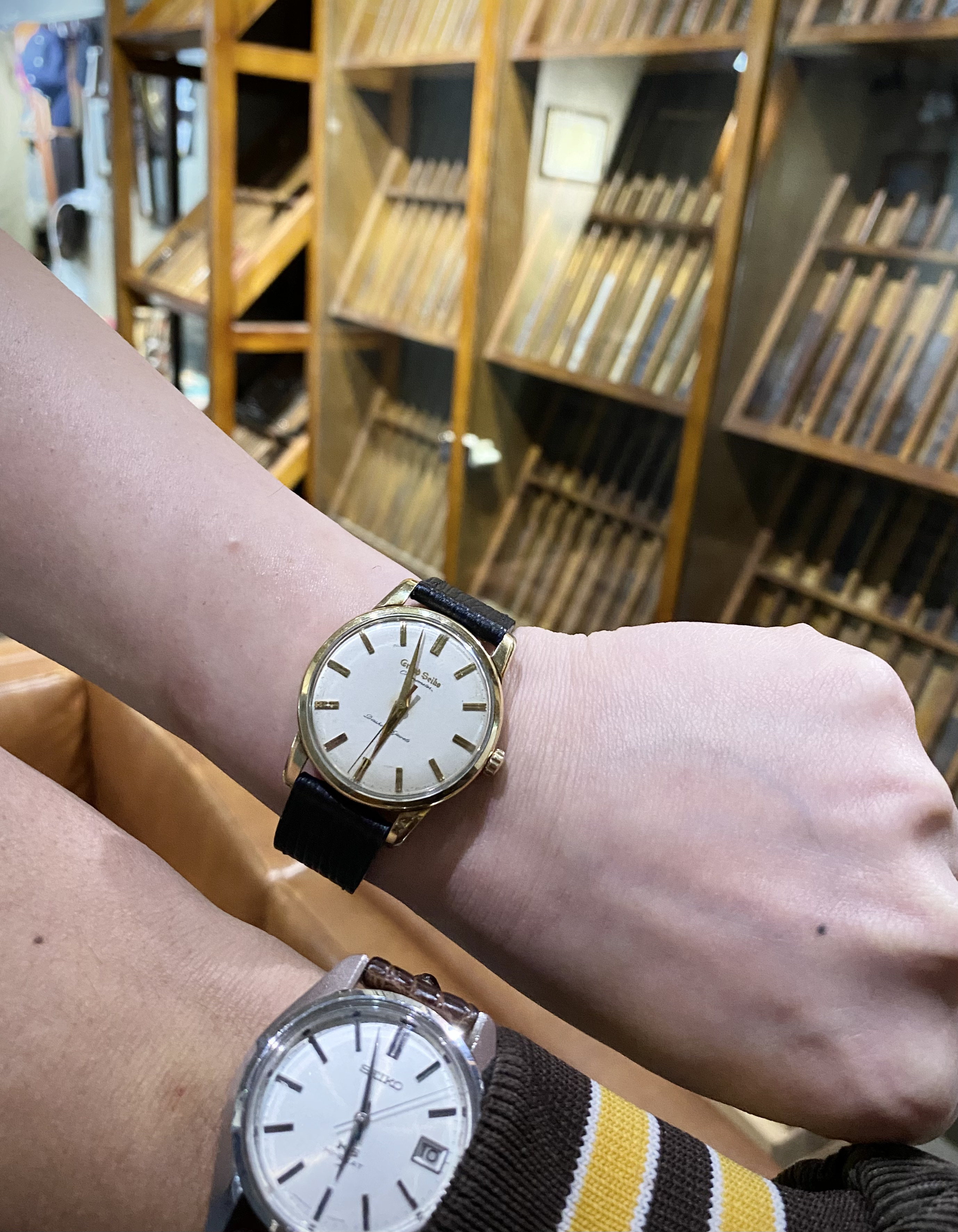 Handcrafted Watch Straps in Hanoi12345