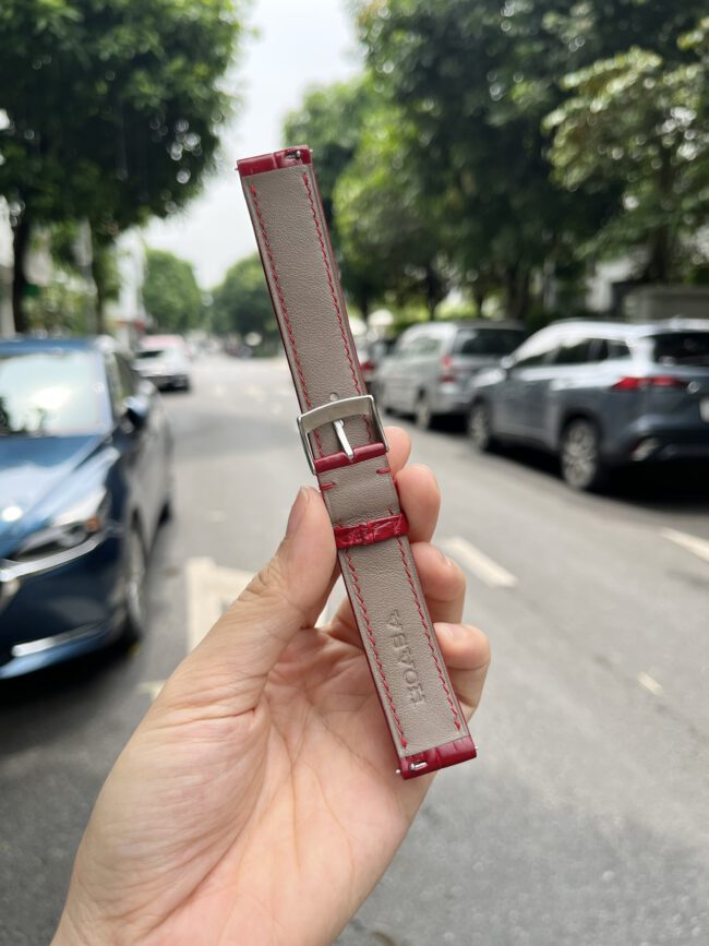 Matte Red Alligator Signature Strap3