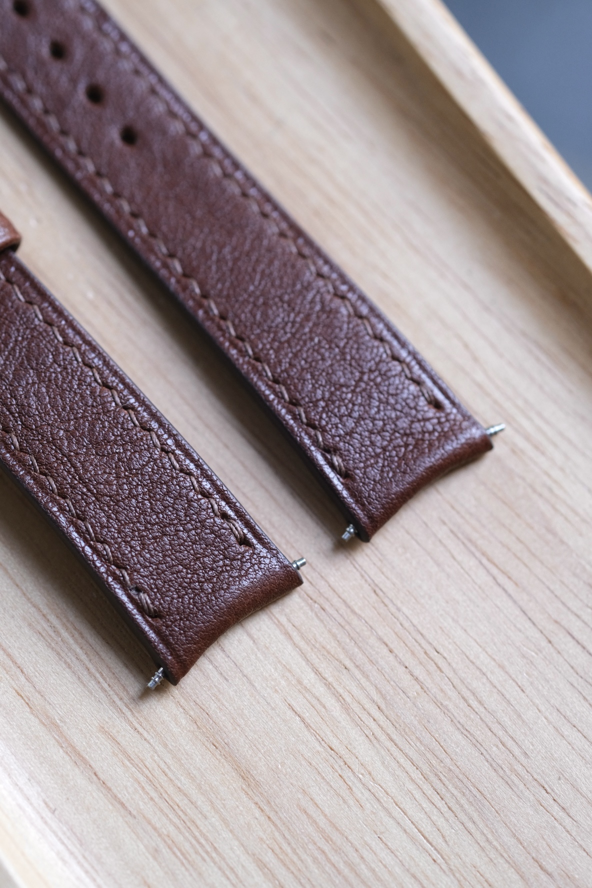 Brown Cowhide Slim Strap (Curved)3