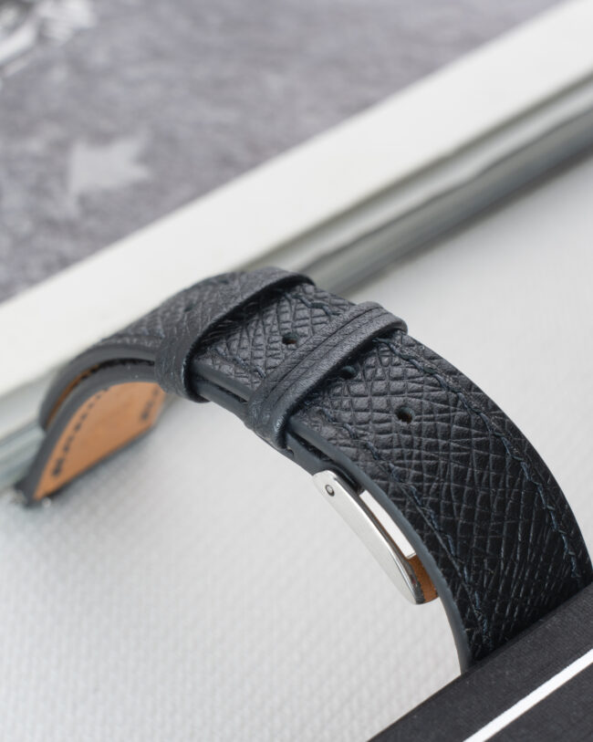 Black Taiga Slim Strap5