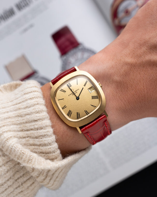 Glossy Red Alligator Signature Strap2