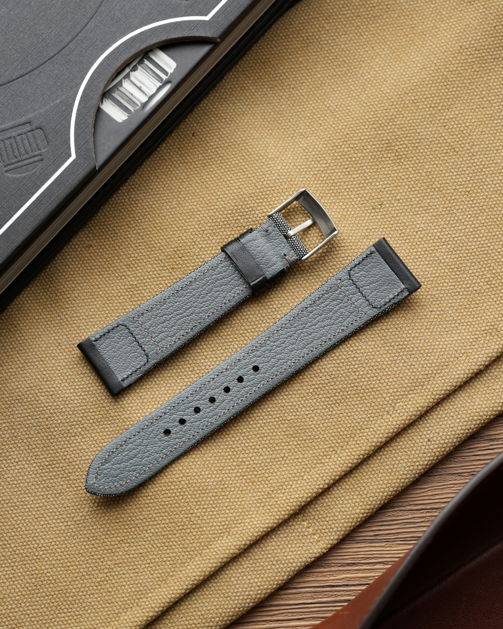 Grey Canvas x Black Vachetta Slim Strap3 Grey Canvas x Black Vachetta Slim Strap3