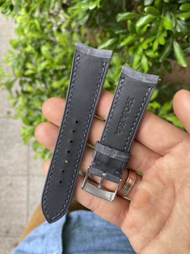 Grey Nubuck Alligator (Curved) Strap2